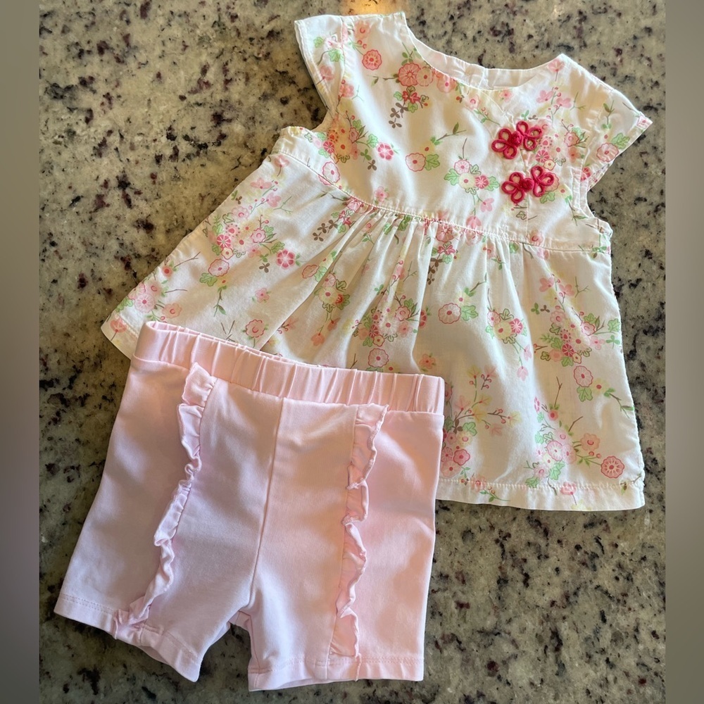 Floral Babydoll top with Pink Shorts ruffled shorts size 12-18 mo
